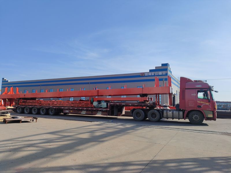 電動葫蘆門式起重機  2臺 MHxh10t—24m 制作完成，發(fā)往湖北交付客戶使用